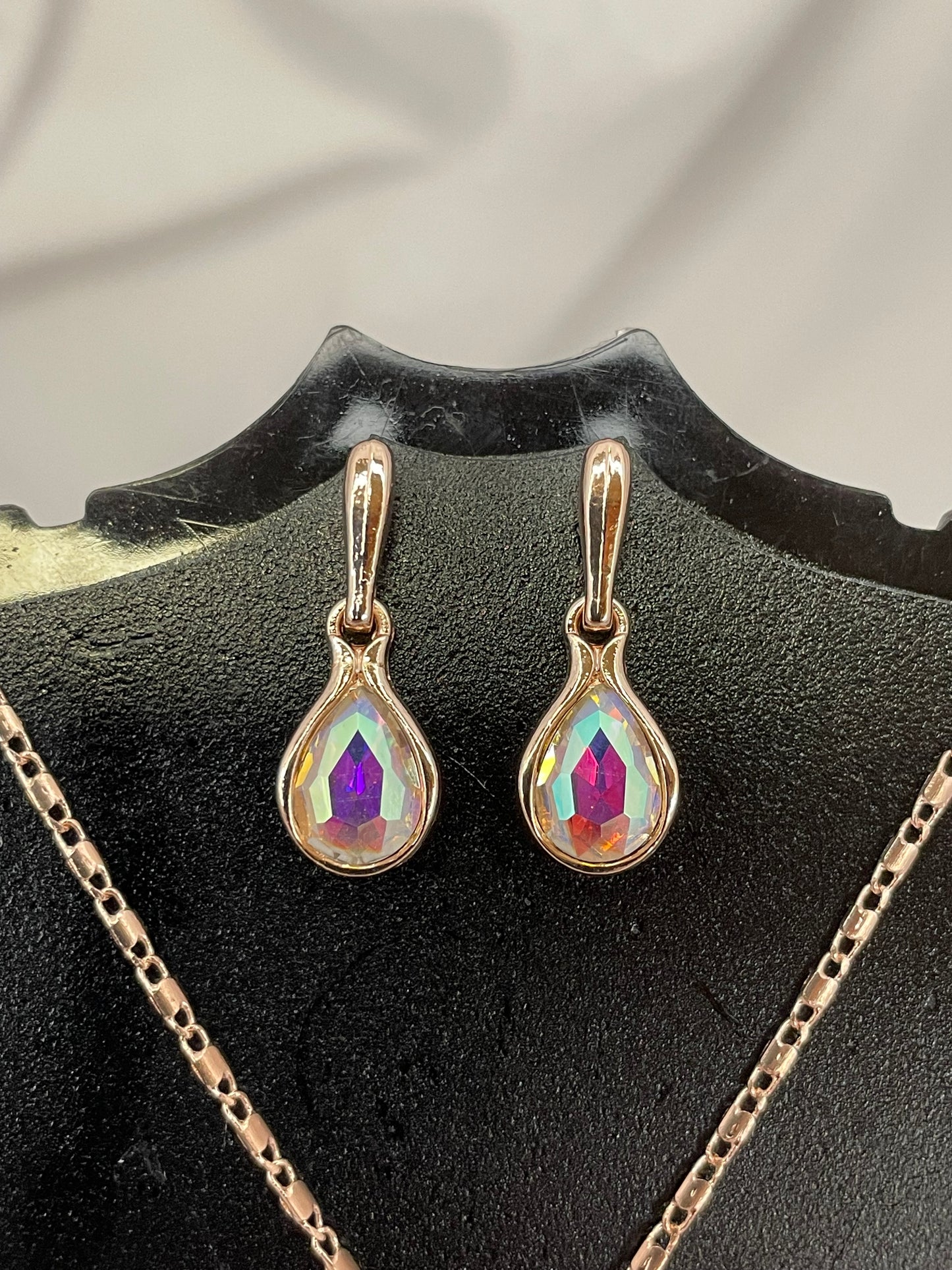 Dazzling Spectrum Necklace And Earing Set